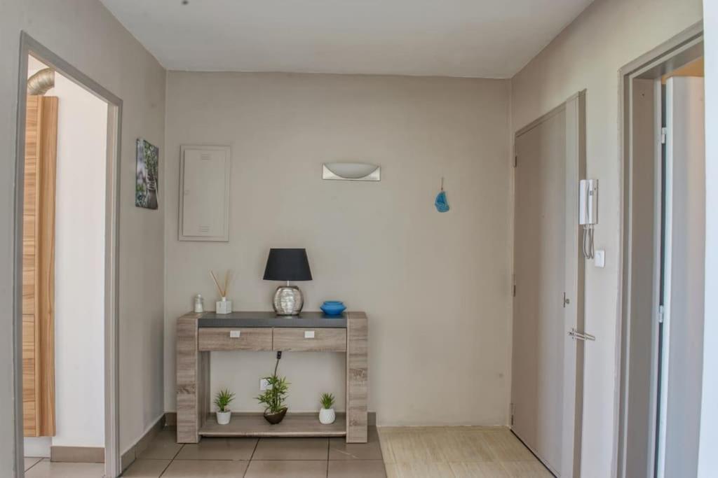 Superbe Appart/ 2Ch / 4 Pers / Terrasse / Vue Mer Marseille Luaran gambar