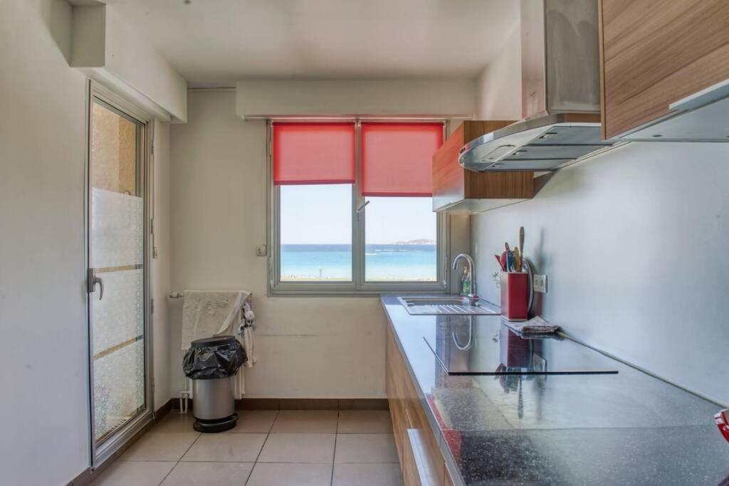 Superbe Appart/ 2Ch / 4 Pers / Terrasse / Vue Mer Marseille Luaran gambar
